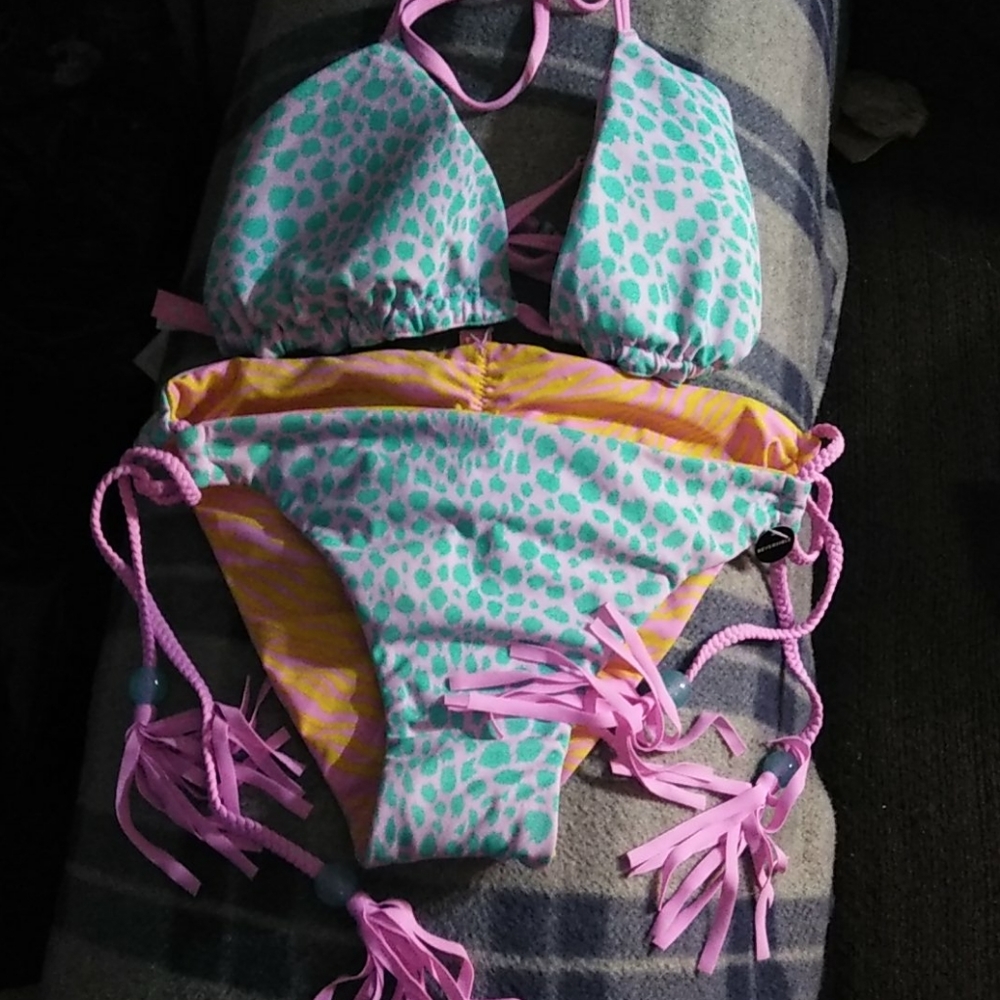 Bathing suit